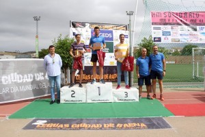 Podium en la categoría local masculina.