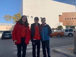 Isabel Ortiz, Pedro Carrillo y Álvaro Luque.