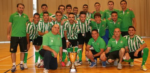 El Real Betis Futsal se proclamó campeón de la Copa de Andalucía 2013 disputada en el pabellón 'Juan Carlos I'. Foto: TV Baena.
